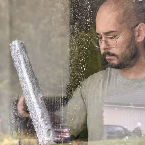 Muhammet Turgut, gründer av Suveko